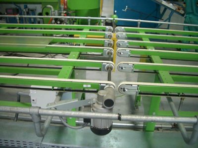 骨纹皮带输送机  